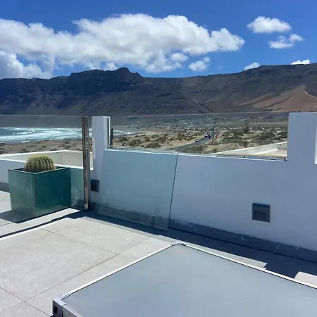 Ocean View House * Famara