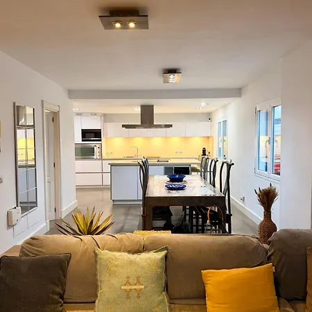 Ocean View House 法马拉